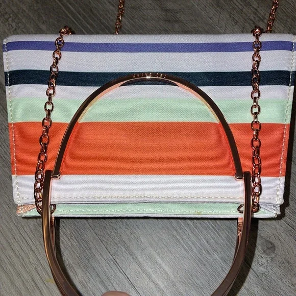 TED BAKER RARE mini trapezoid colorful crossbody with chain!!!UNIQUE - Picture 5 of 8